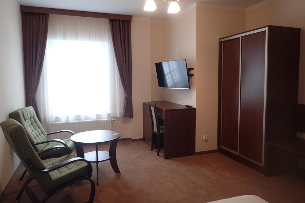 Gosciniec Pan Tadeusz II Hotel Gizycko Exterior photo